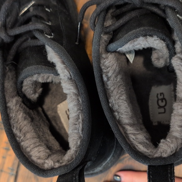 Ugg Nuemel Chukka Boot - Picture 10 of 13